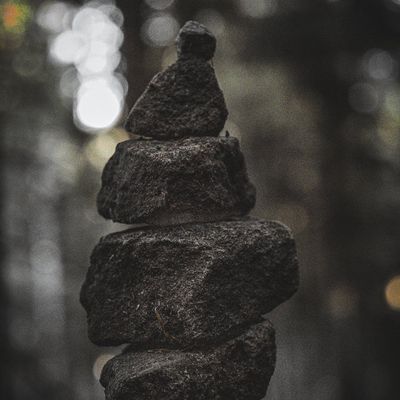 Minimalist composition of balanced stones.